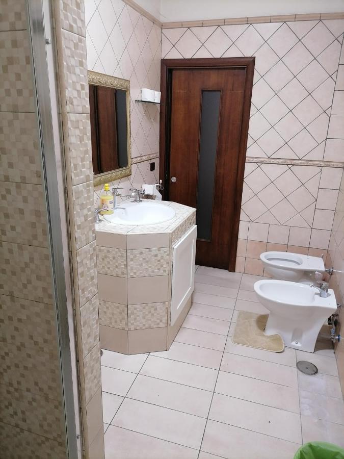 Caraty B&B Napoli Esterno foto